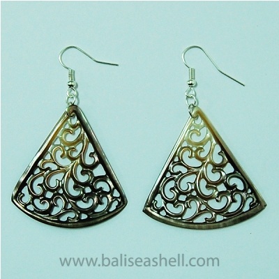 earring from black lip polynesian shell