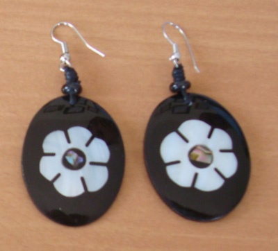 shell earring