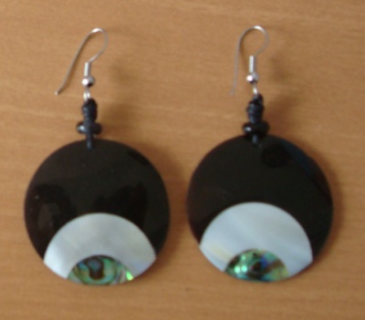 shell earring