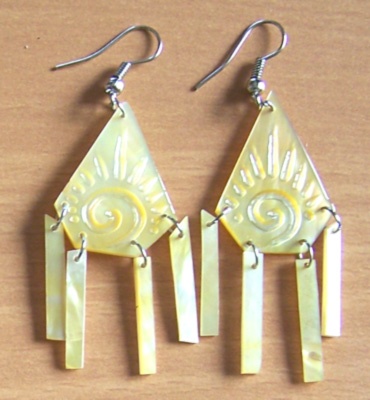 shell earring mop