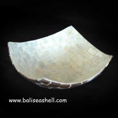 shell capis with coco bowl