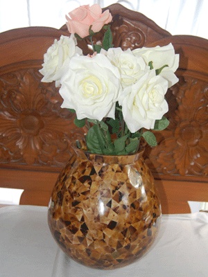 vases bali from brown lip shell