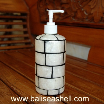handicrafts dish indonesia