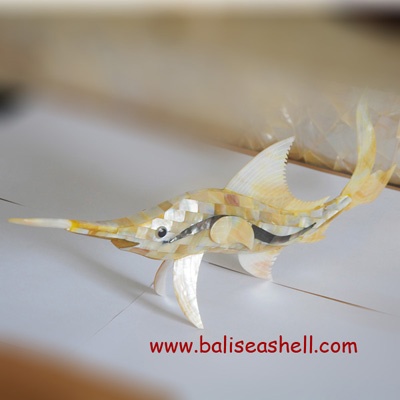 fish handicarfst from shell