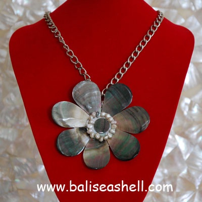 necklace shell art jewelry handmade