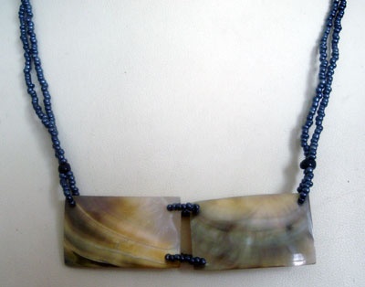 black mop shell necklace with bead