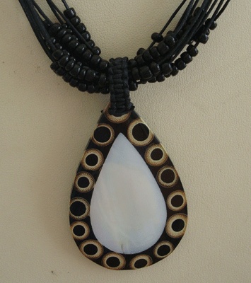 mop mosaic necklace
