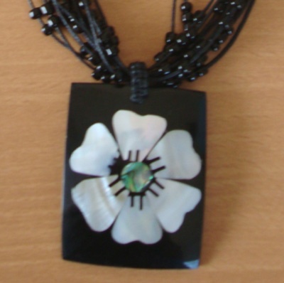 shell necklace