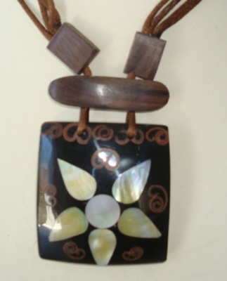 shell and wood necklace