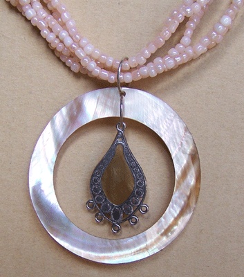 pink mop shell mabe