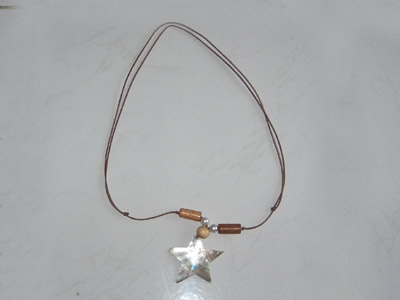 star necklace form black shell mop