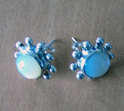 white mop silver earring