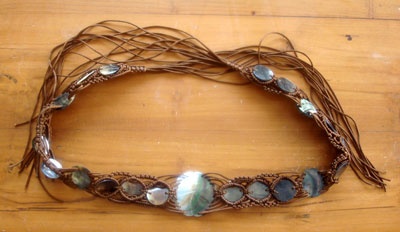 black mop shell belt