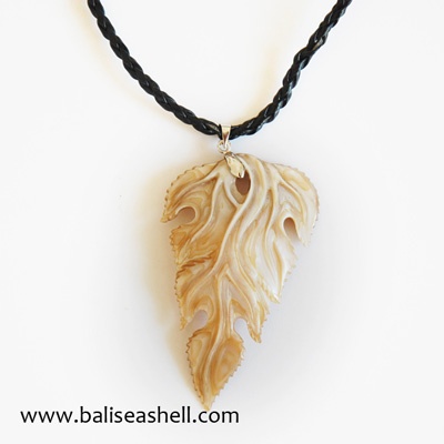seashell carving necklace leaf