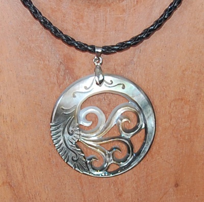 seasell black pearl necklace art