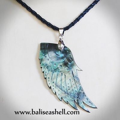 shell necklace art jewel carving