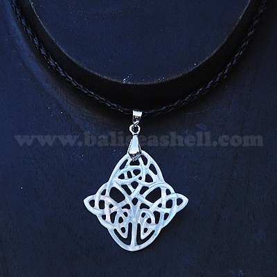 shell necklace carving art mop