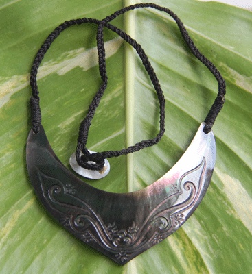 shell carving art crafts