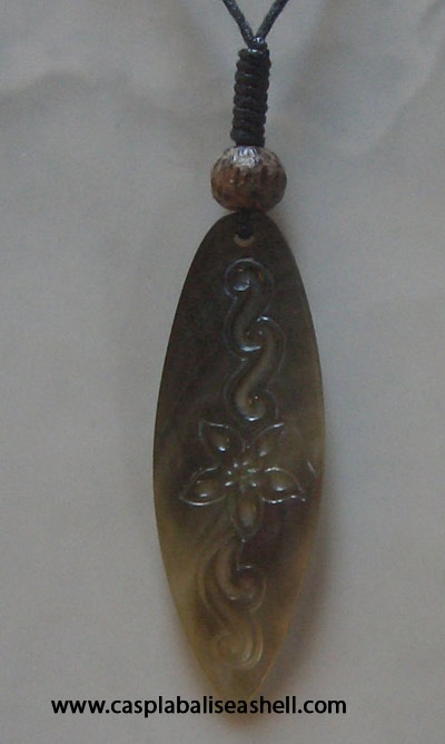 necklace carving style
