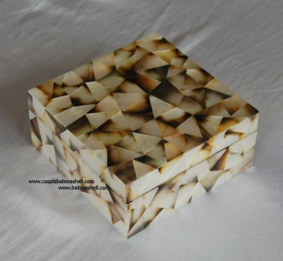 mother of pearl black tahitian box