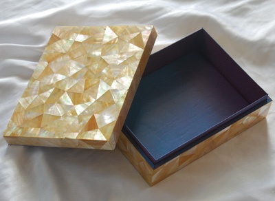 gold mop shell box jewel from bali