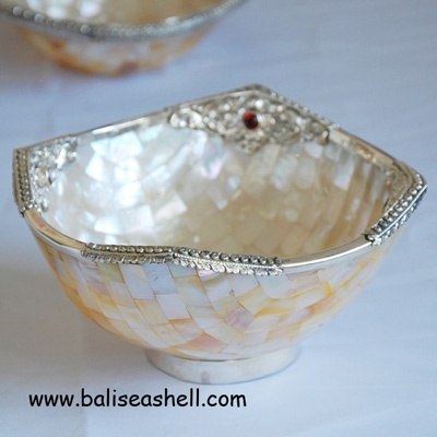mop with silver art crafts