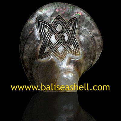 Black Oister Tahiti Shell Carving Etnik Ornament