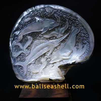Black mop Shell Carving Life Sea Ornament