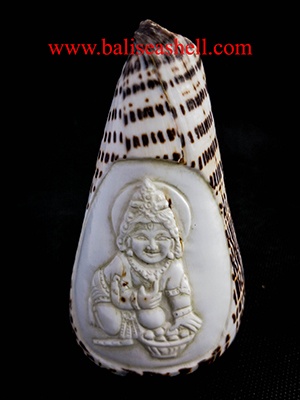Conus shell carving little Krishna Ornament