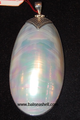 Nautural Shell Pendants With Silver Pearlsed
