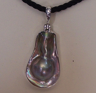 Mabe Pearl Natural Pendants