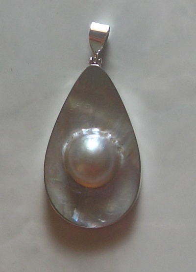Brown White Pearl Pendant