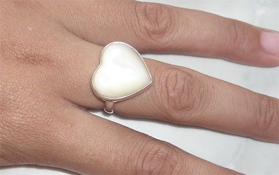 Ring Luv Silver And Mop Shell